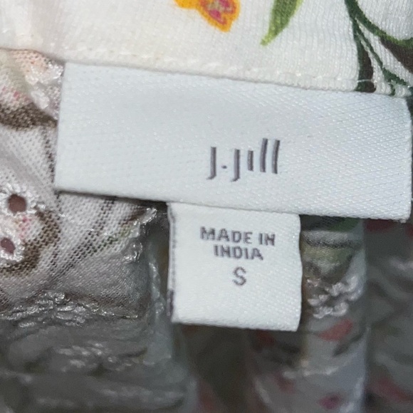 J. Jill Cheerful Vines Eyelet Embroidered Top - Picture 4 of 4